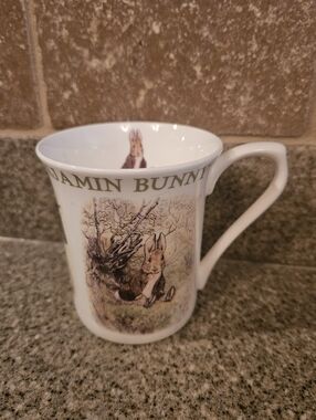 Queens Beatrix Potter The World Of Peter Rabbit 100 Yrs Benjamin Bunny Mug 2004